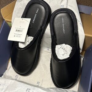 Free Assembly Men’s Black Slip-On Loafers